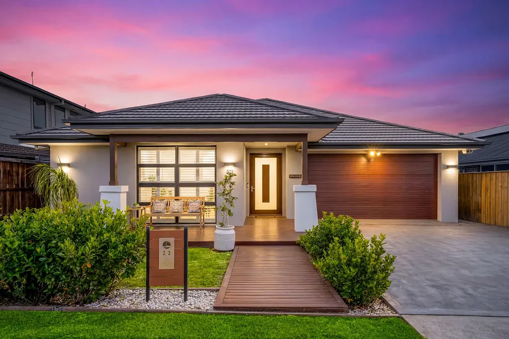 Box Hill 4 Bedroom Modern Family Living