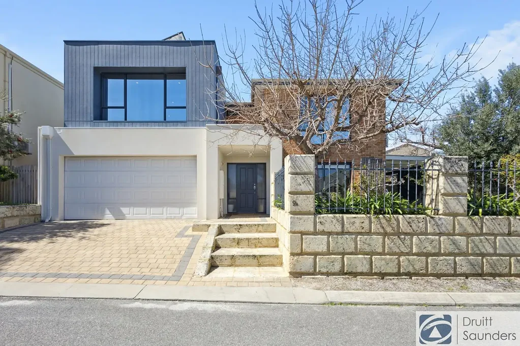 9A Weaponess Road, Scarborough, WA 6019