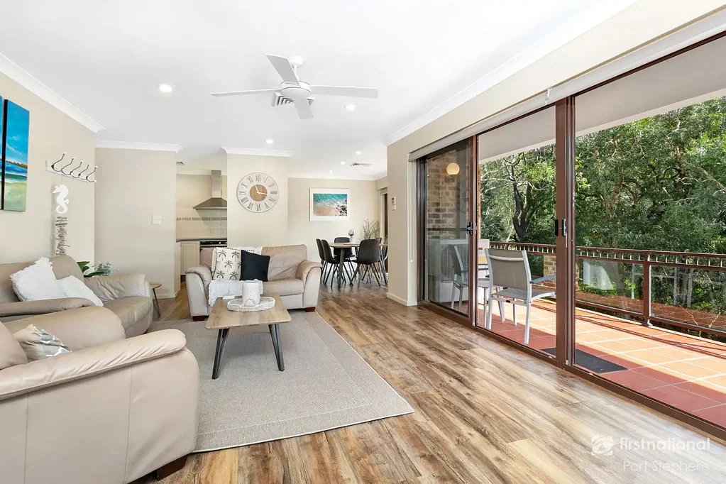 Nelson Bay 3غرفة نوم Spacious Beachside Apartment with Pool & Tennis Court – Minutes to the Sand!