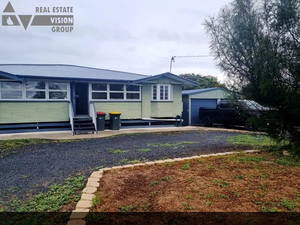 Blackwater 4房  Plenty of room in this Stylish home.