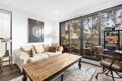 Brunswick 2Zimmer Light, Style & Inner-North Living