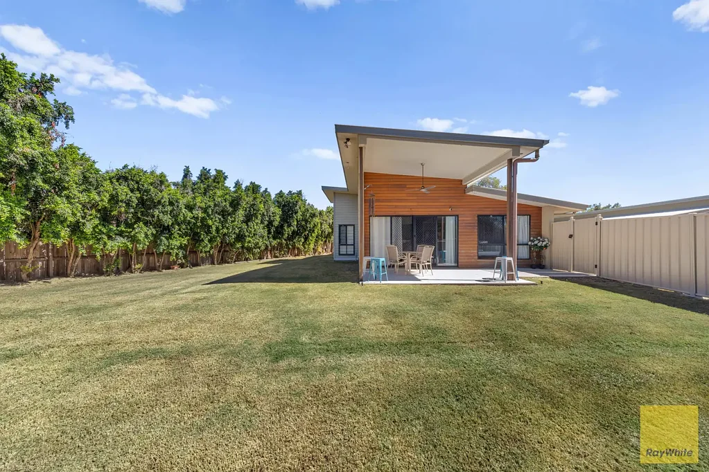 Emerald 3Moenga LOW MAINTENANCE LIVING