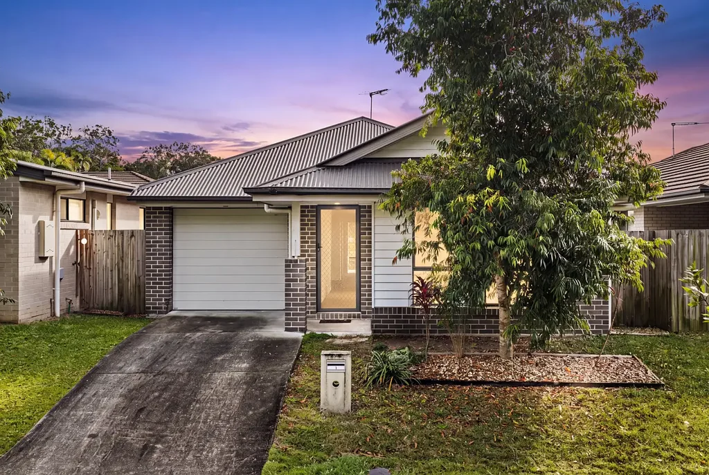 Burpengary 4कमरा Exceptional Investment Opportunity in a High-Growth Burpengary Location
