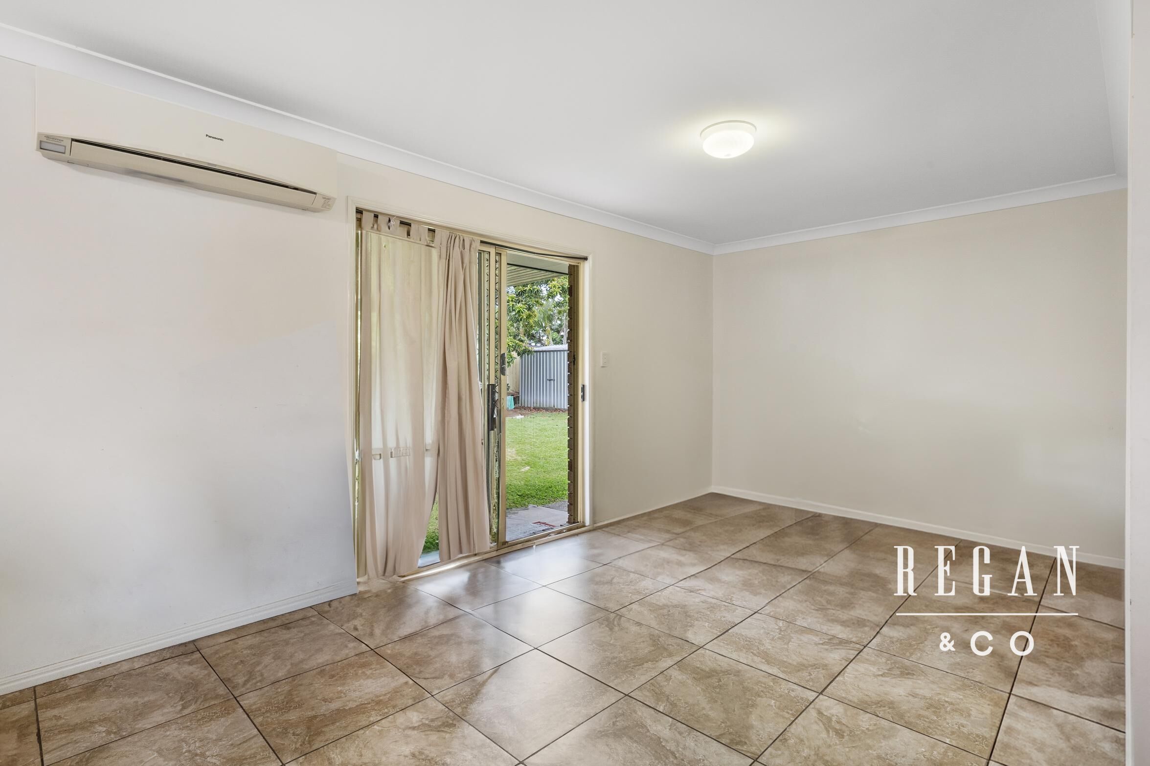 43 PARISH RD, CABOOLTURE QLD 4510, 0 chambres, 0 salles de bain, House