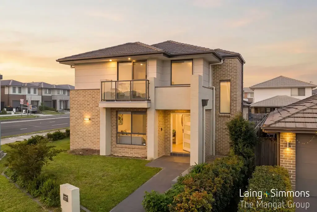 Marsden Park 4Moenga Contemporary Family Living in a Prime Marsden Park Location