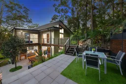 32 FERN TREE CL, Hornsby