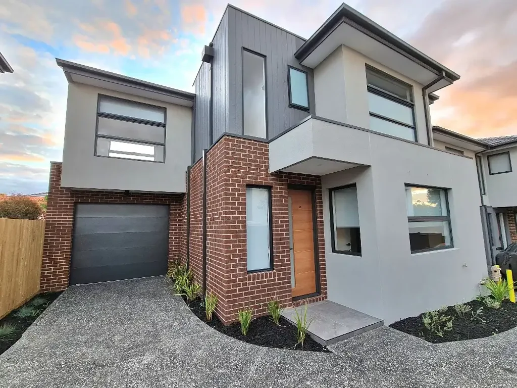 Impeccably Presented Family Home!