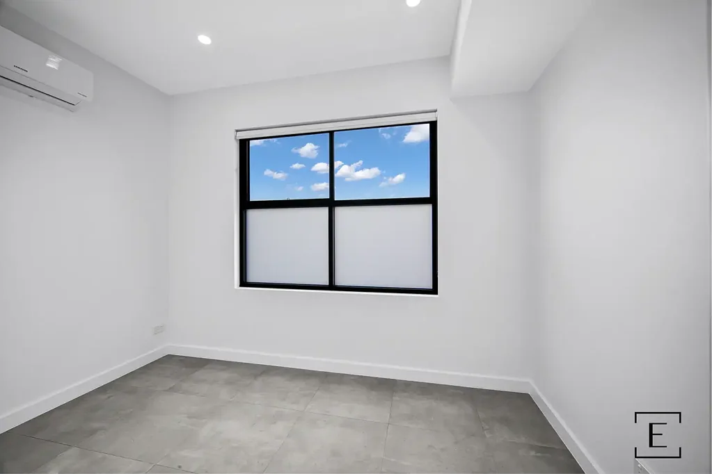 Studio in Mortdale Available!