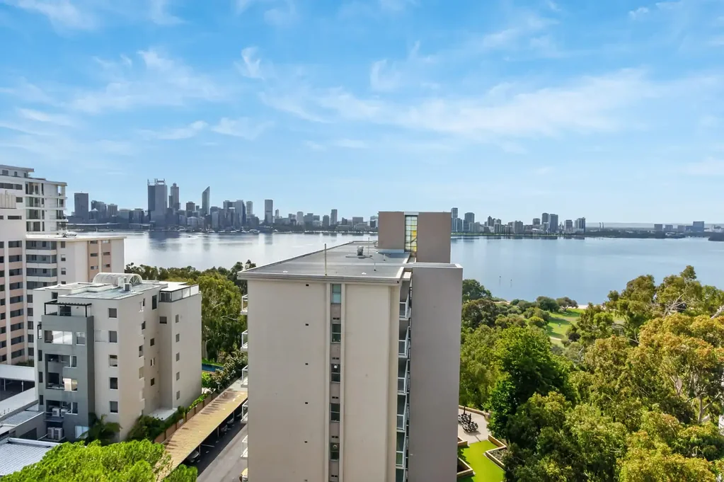 South Perth 3Kwarto NEW PRICE, PHENOMANAL VIEWS! TRULY UNIQUE!