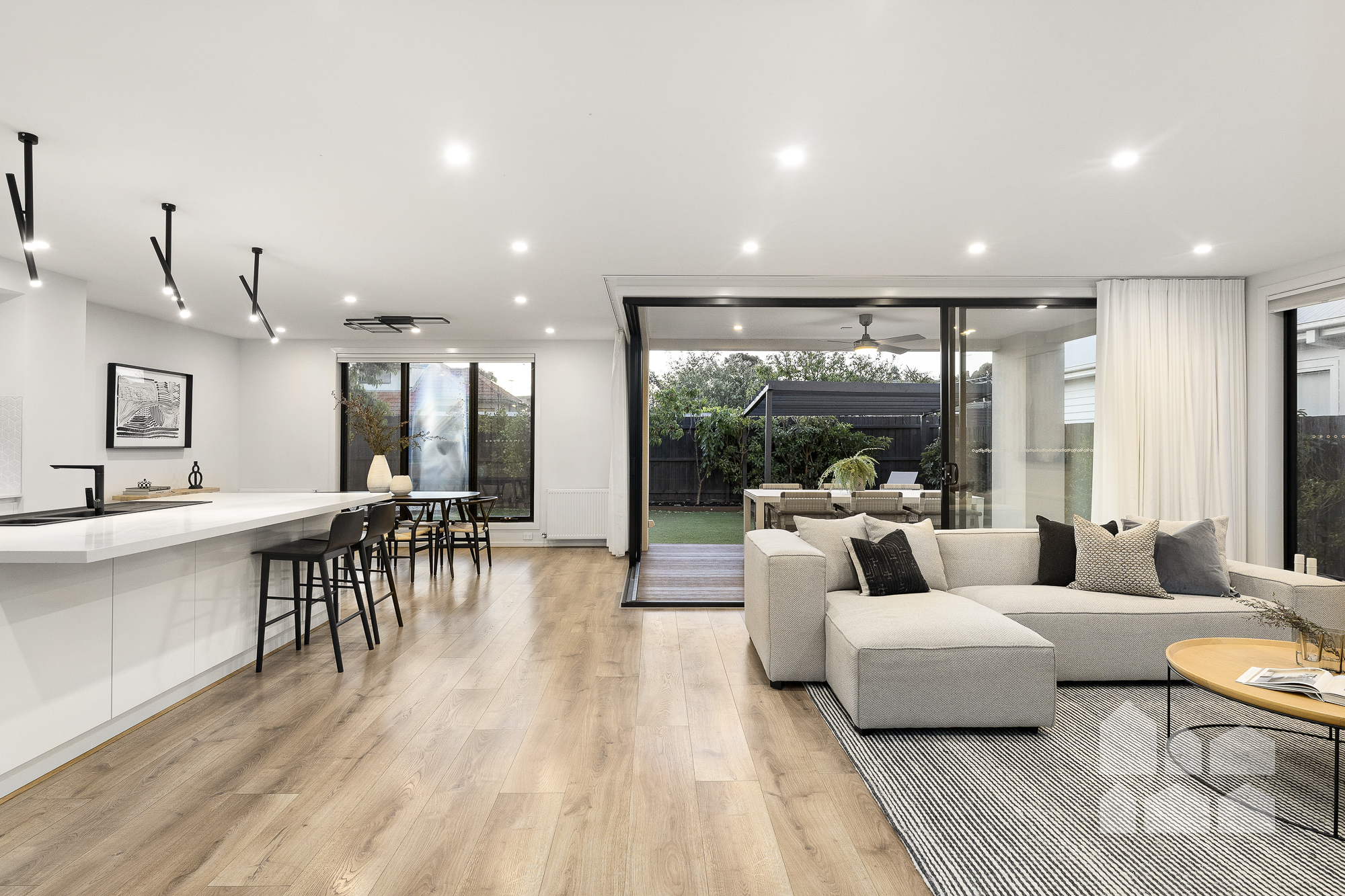 16 LOCH ST, YARRAVILLE VIC 3013, 0房, 0浴, House