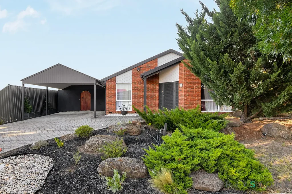 1 Stagecoach Crescent, Sydenham, VIC 3037