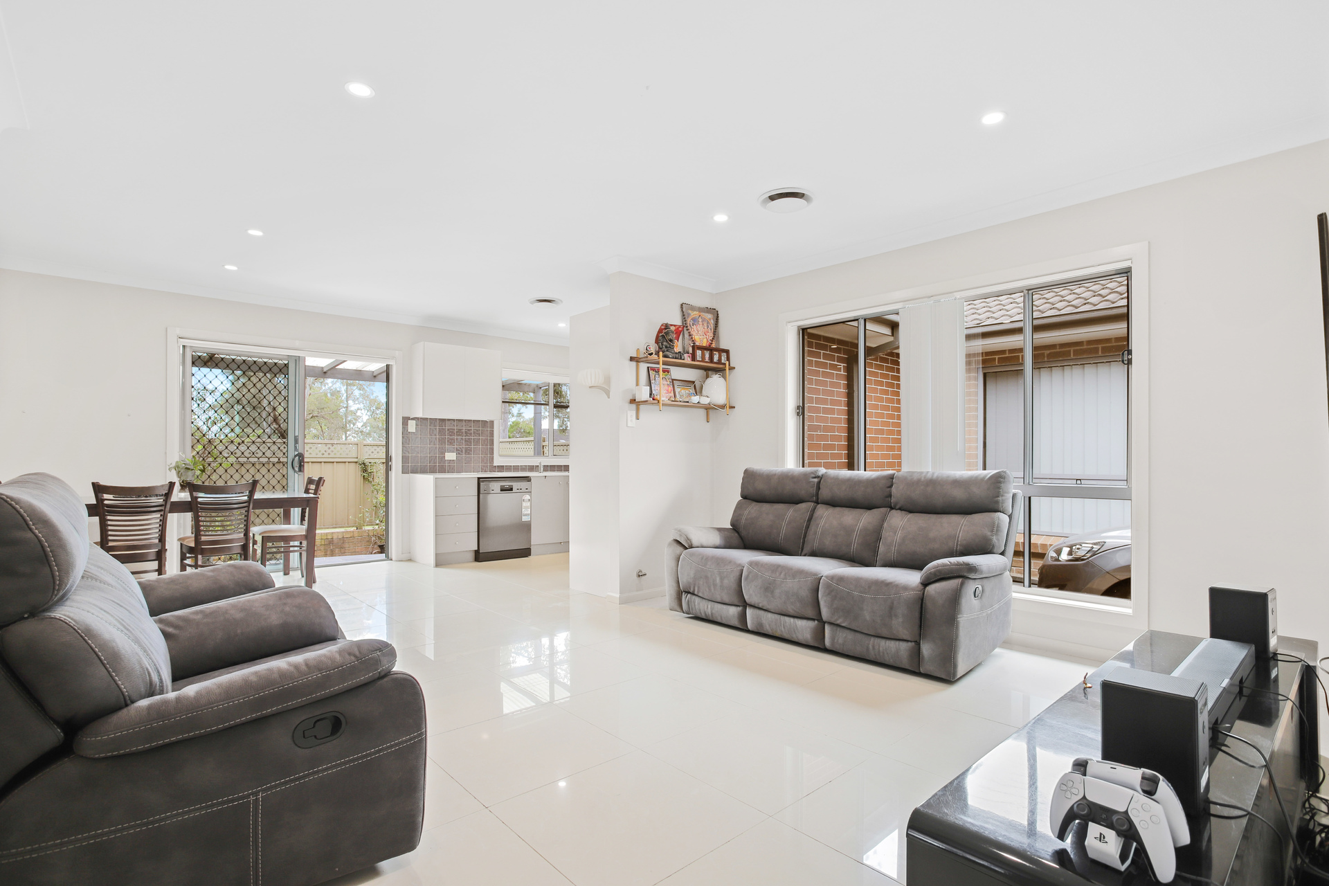 UNIT 3 25 CARINYA RD, GIRRAWEEN NSW 2145, 0 habitaciones, 0 baños, House