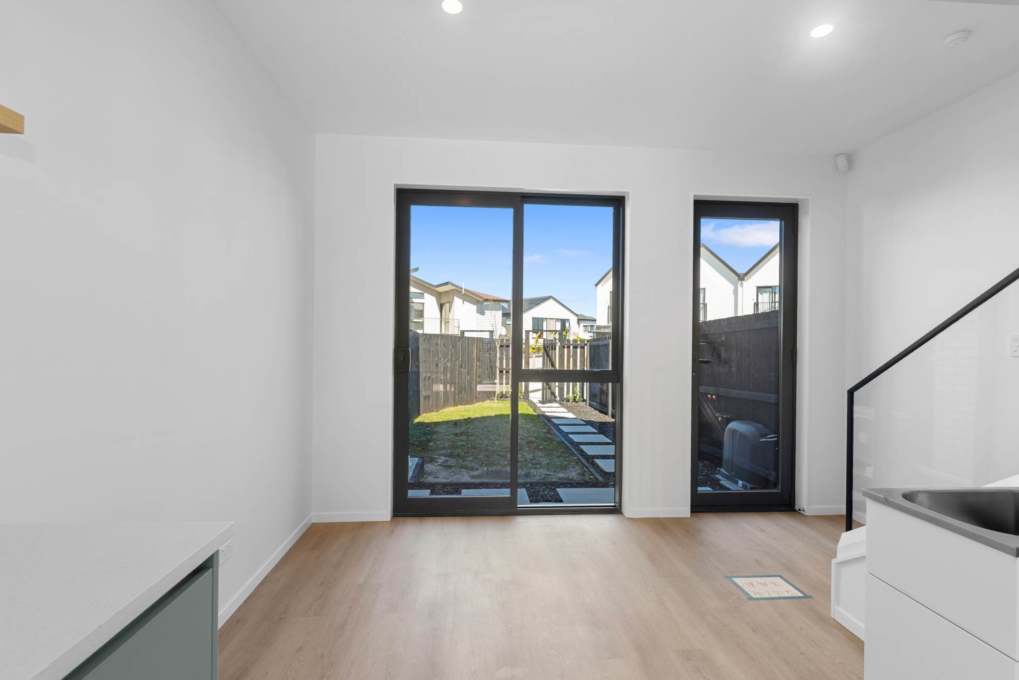 8/18 Scott Road, Hobsonville, photo 7