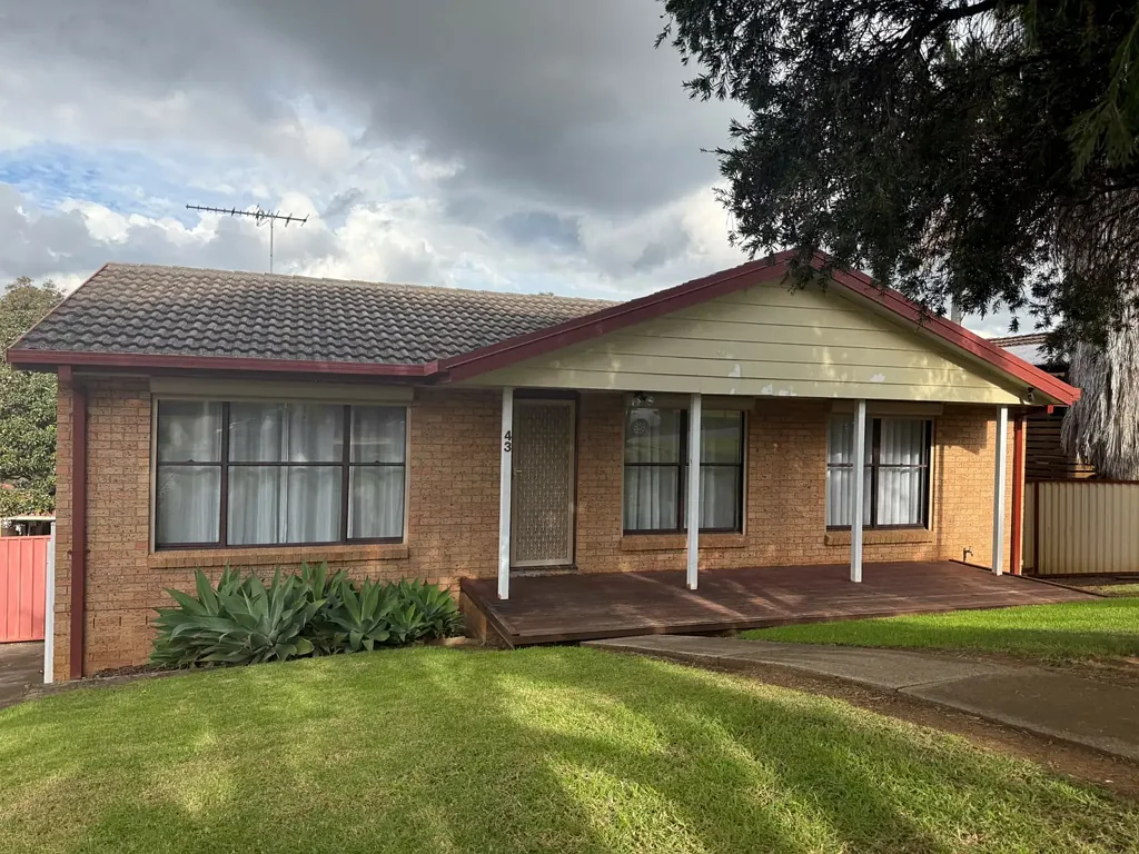 Family Home with Entertainer�s Deck in a Convenient Location