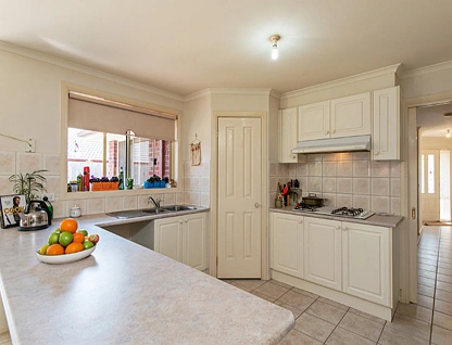 9 Pembury Court, Narre Warren South, South East Melbourne, 4 rūma, 2 rūma horoi, House