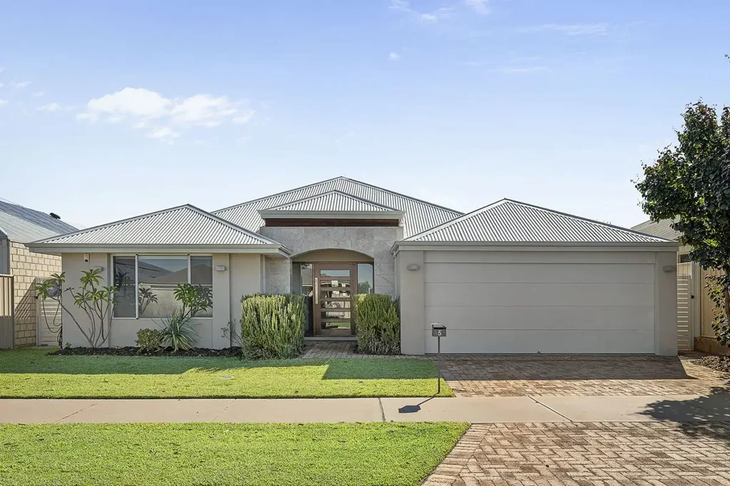 5 Garrut Way, Caversham, WA 6055