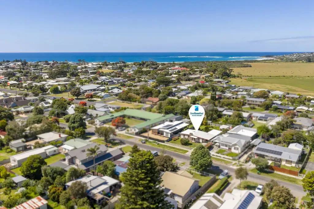 Apollo Bay 3 Slaapkamer A COASTAL HAVEN WITH SPACE, SUNSHINE & ENDLESS POTENTIAL