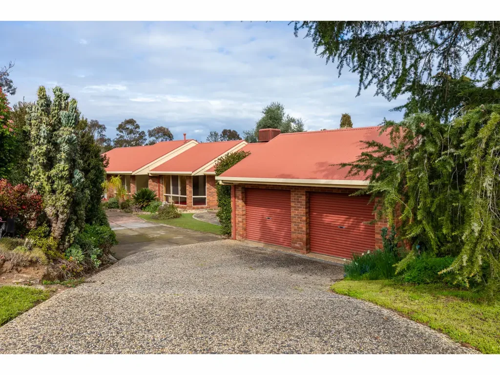 West Albury 4chambre Space, Character & Potential in West Albury