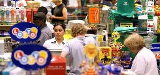 会员价真省钱吗？82%家庭喊食品预算吃紧，超市数据战引爆担忧