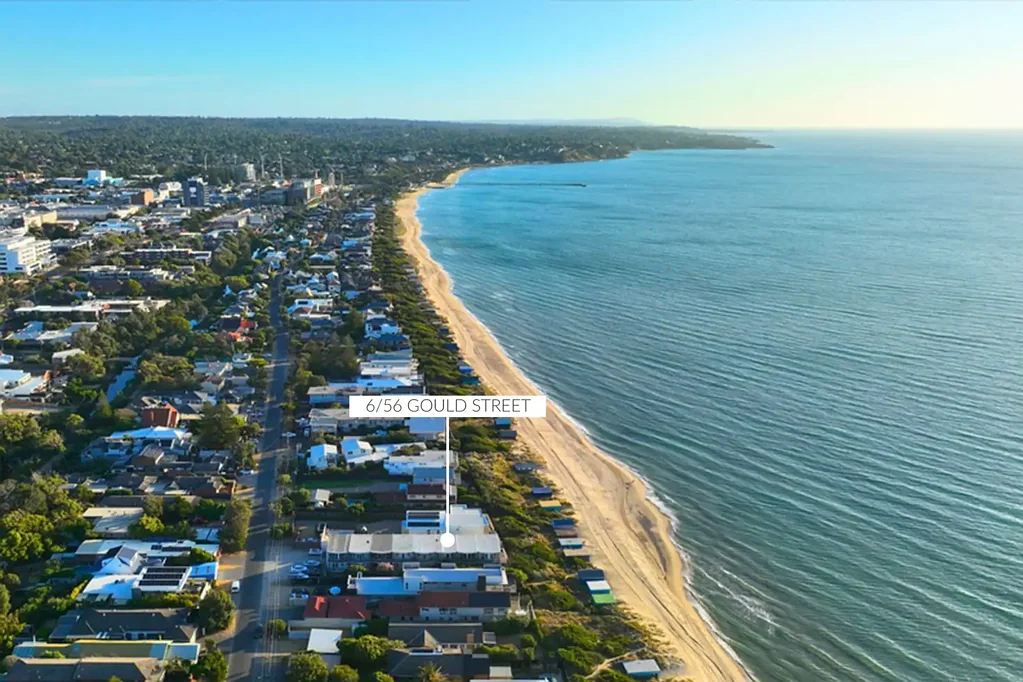 Frankston 3غرفة نوم Boutique Townhouse with Water Views from upstairs veranda & Direct Beach Access