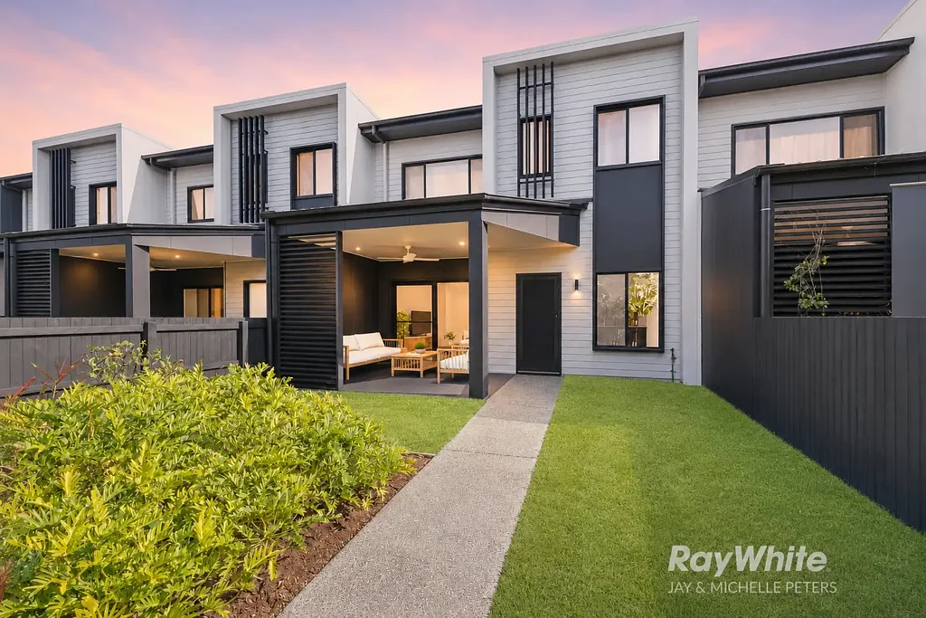 Newport 3 Slaapkamer Strata Free Living in a Prime Newport Location with Nothing Left to Spend