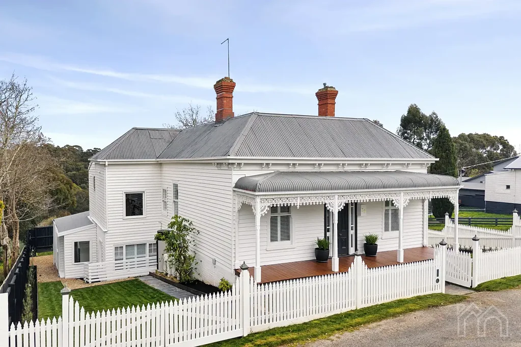 Daylesford 5 Bedroom Timeless Victorian Elegance, Reimagined for Contemporary Living