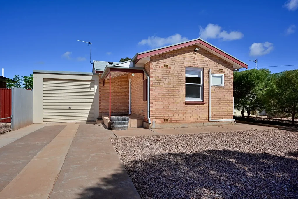 Impeccably maintained family home
