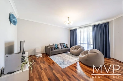 लिविंग रूम - 14 Cassidy Place, Murdoch, WA 6150