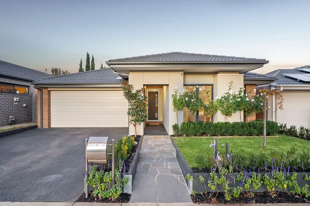 6 Velocity Way, Mount Duneed, VIC 3217