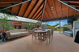 8 Morkham Court, Lakes Entrance