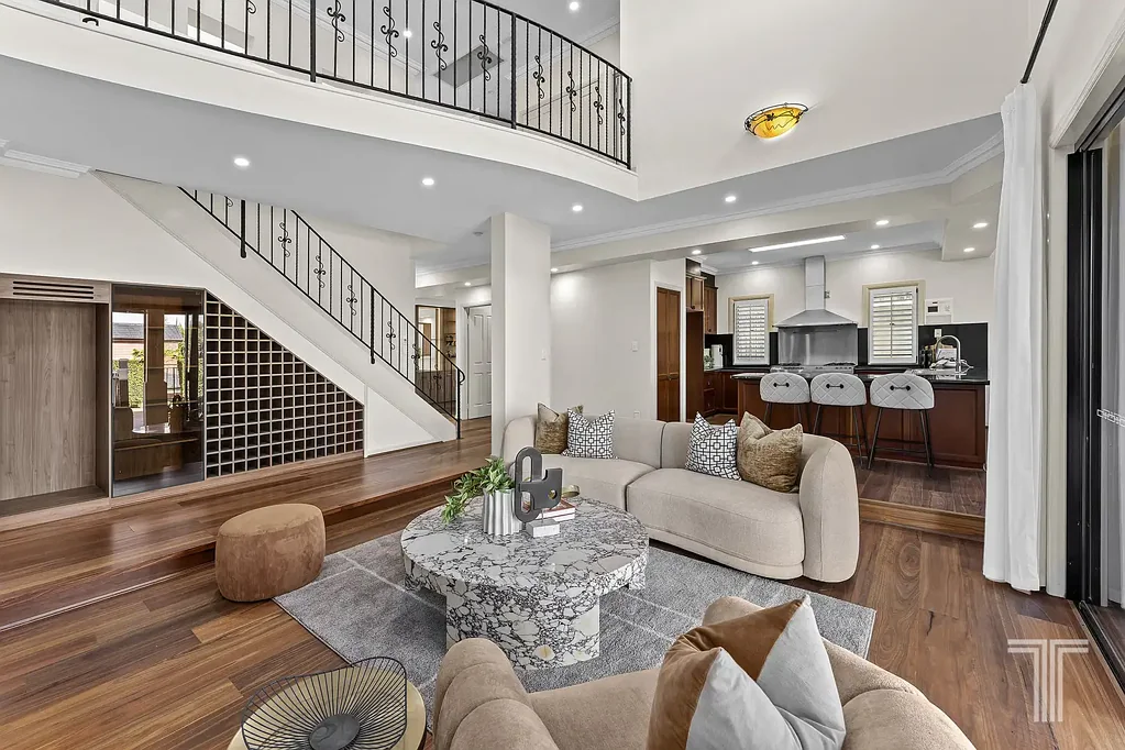 Carindale 6chambre Grand Scale Family Living, North Facing Elegance and Endless Flexibility in the Mansfield State High Catchment