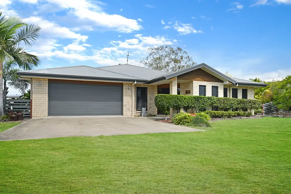 Benaraby 4ห้องนอน FIRST TIME TO THE MARKET - Rare Luxury Acreage Retreat