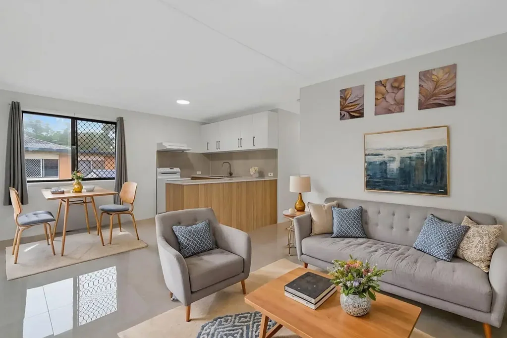 Fully Renovated Unit In Great Location