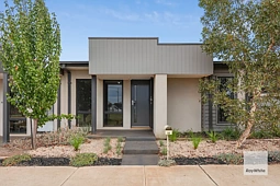 10 Donnington Walk, Thornhill Park