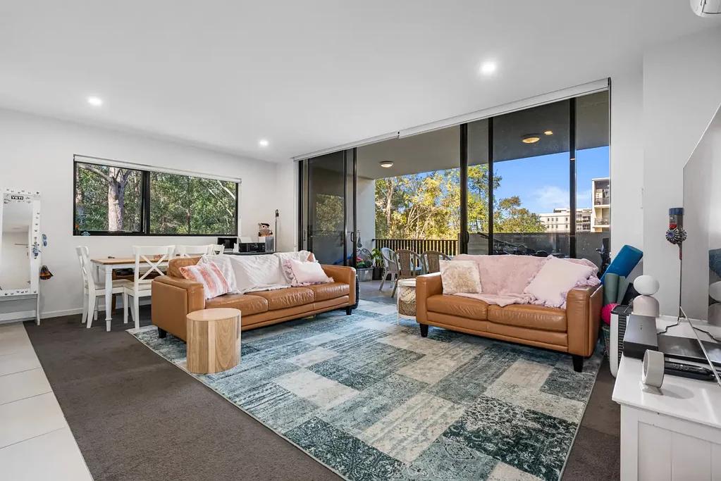 Sippy Downs 3房  Rare Double-Balcony 3-Bedroom Residence
