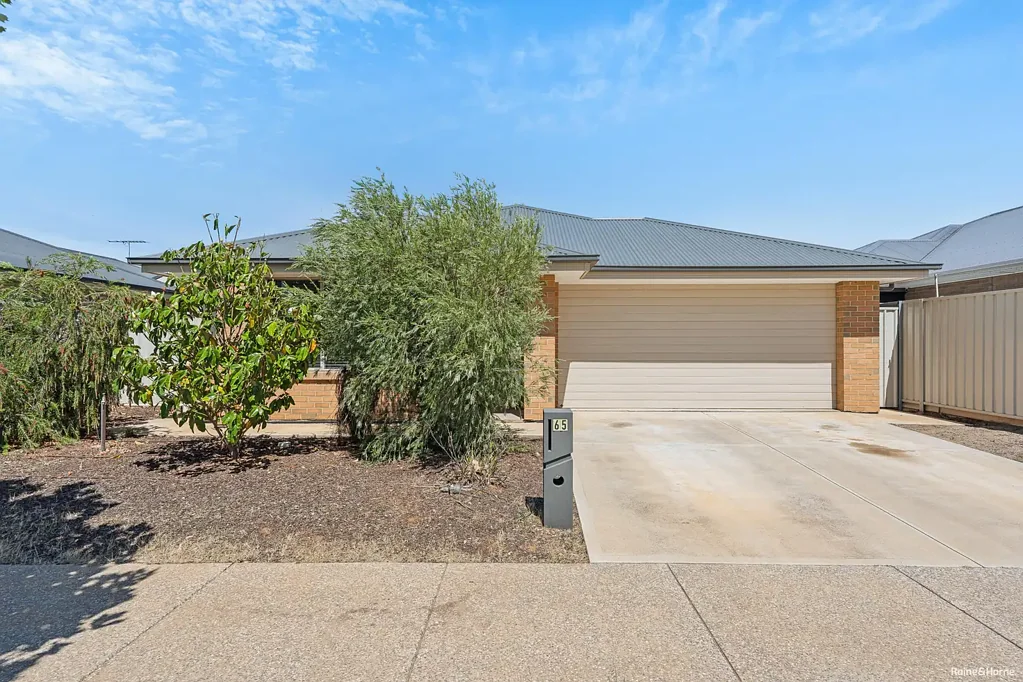 Munno Para West 4房  Family Home