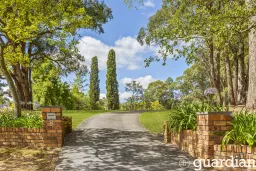 8 Wayfield Road, Glenhaven