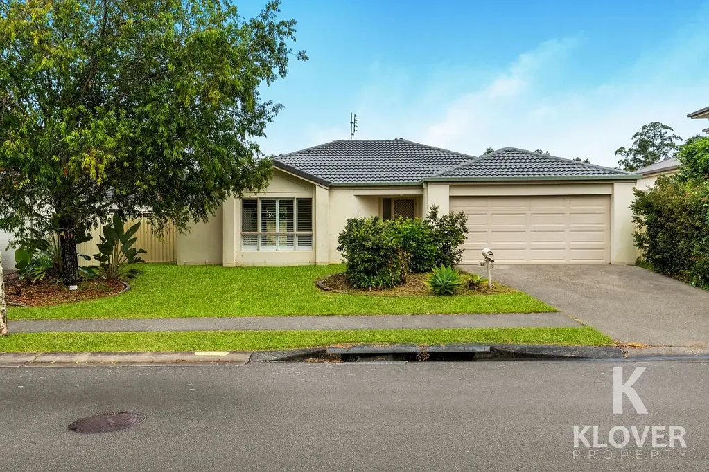 Upper Coomera 4chambre Spacious Family Living on a Generous Block in Upper Coomera