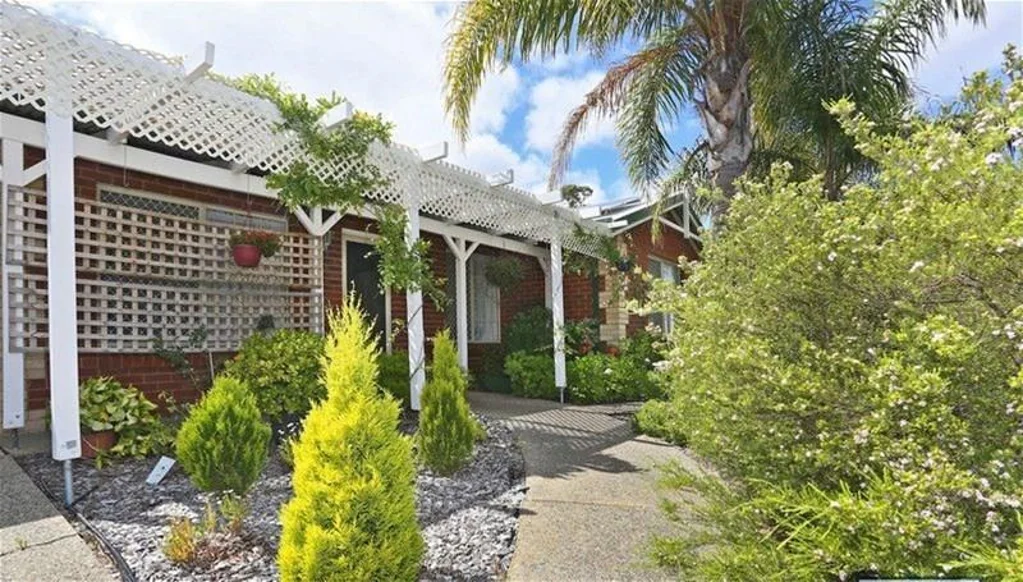 54 Cambridge Drive, Greenfields, WA 6210
