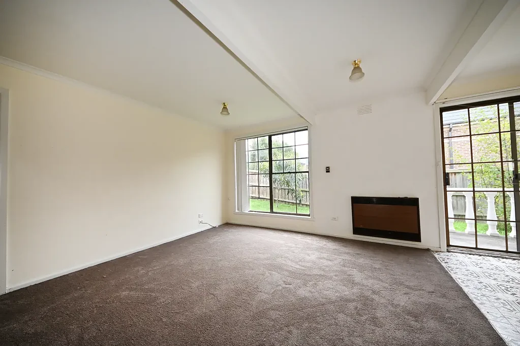 LOW MAINTENANCE LIVING MOMENTS TO ASHBURTON VILLAGE!