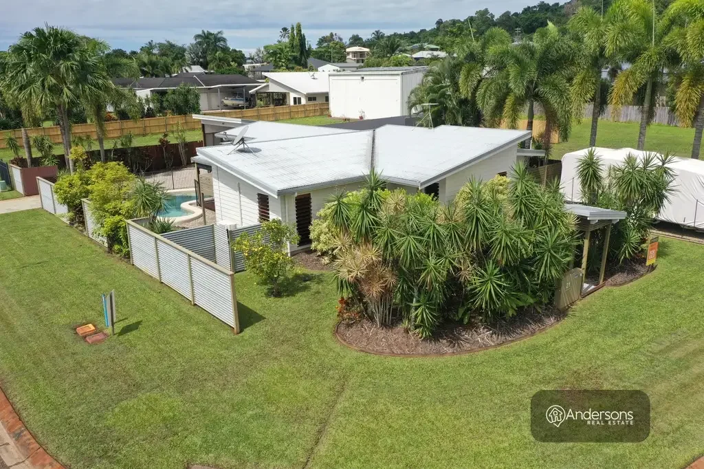 21 Voyager Street, South Mission Beach, QLD 4852