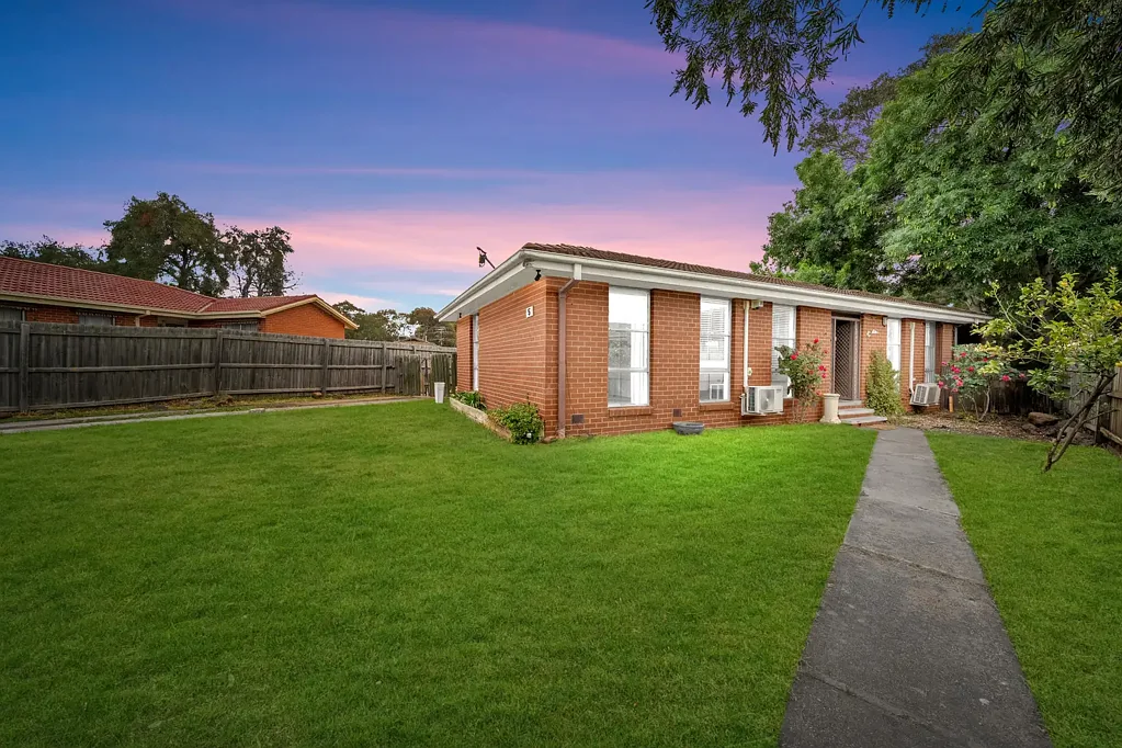 Broadmeadows 3房 宽敞613平米地 3卧家庭理想地 死胡同安静居所 发展成熟区 潜力无限空间 The Bones, Just Add Your Own Touch