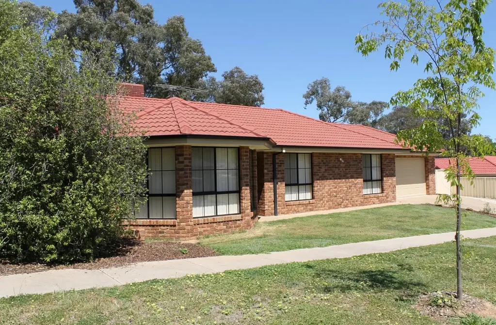 Peaceful Family Living in a Convenient Lavington Location