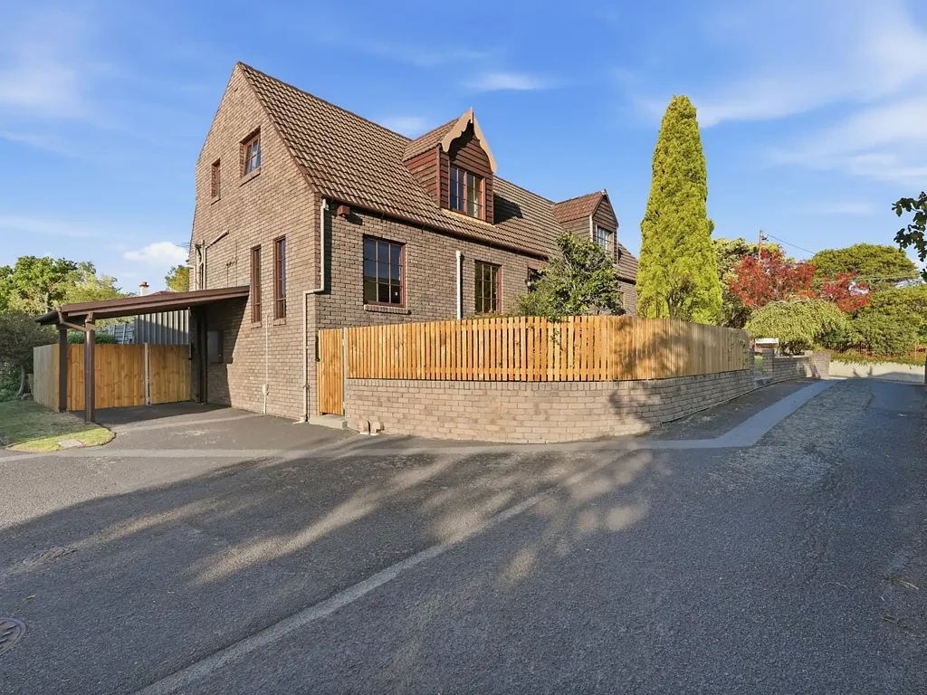 2/4A Boa Vista Road, New Town, TAS 7008