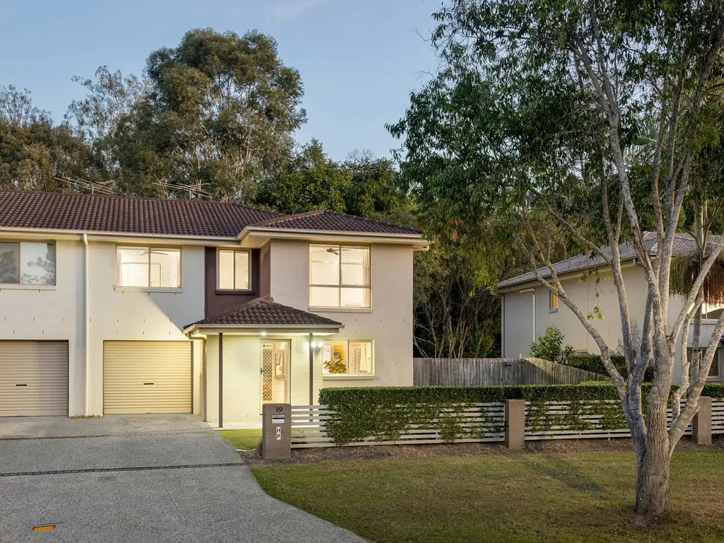 19 Earnshaw Street, Calamvale, QLD 4116