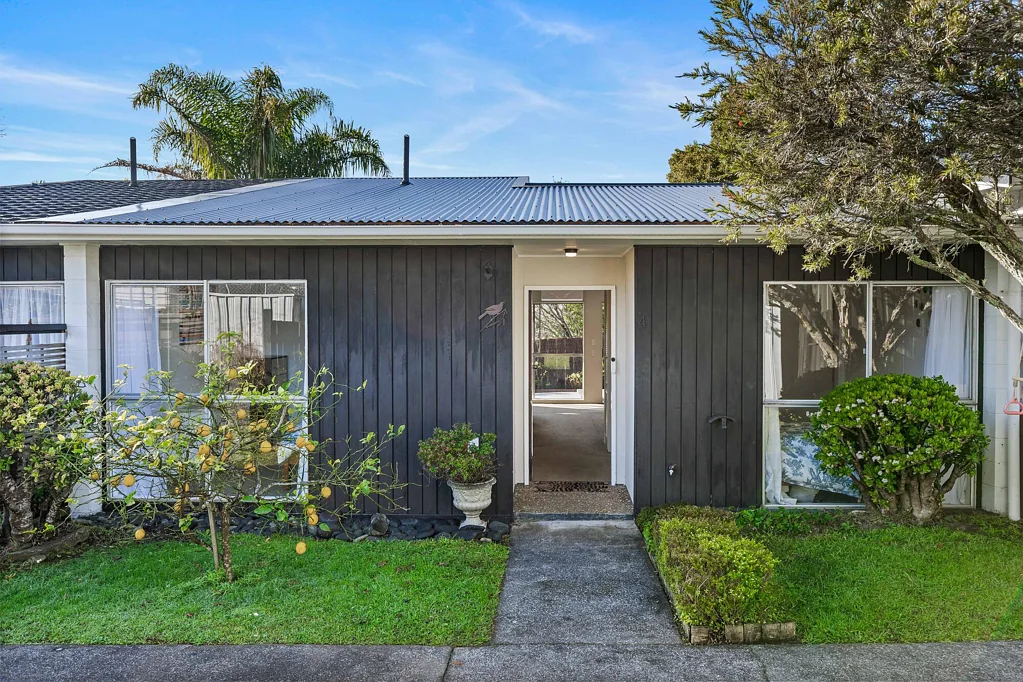 Te Atatu South 2Phòng ngủ The Ultimate First-Home Flex!