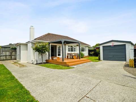 Spreydon 3房  * UNDER OFFER * What a Little Beauty