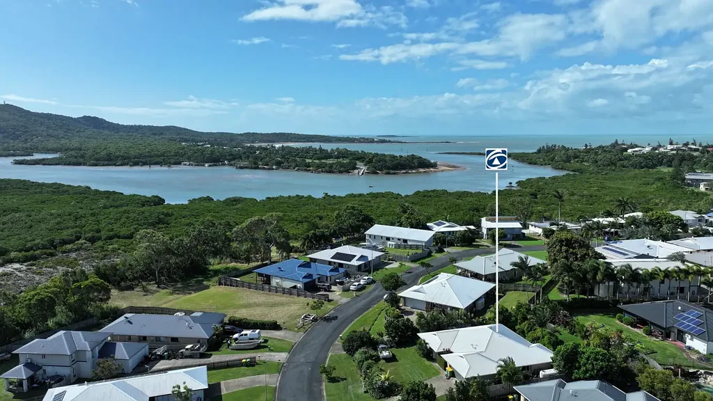 27 Morris Street, Campwin Beach, QLD 4737
