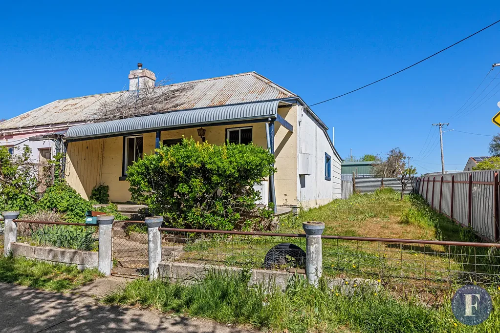 17 East Street, Harden, NSW 2587