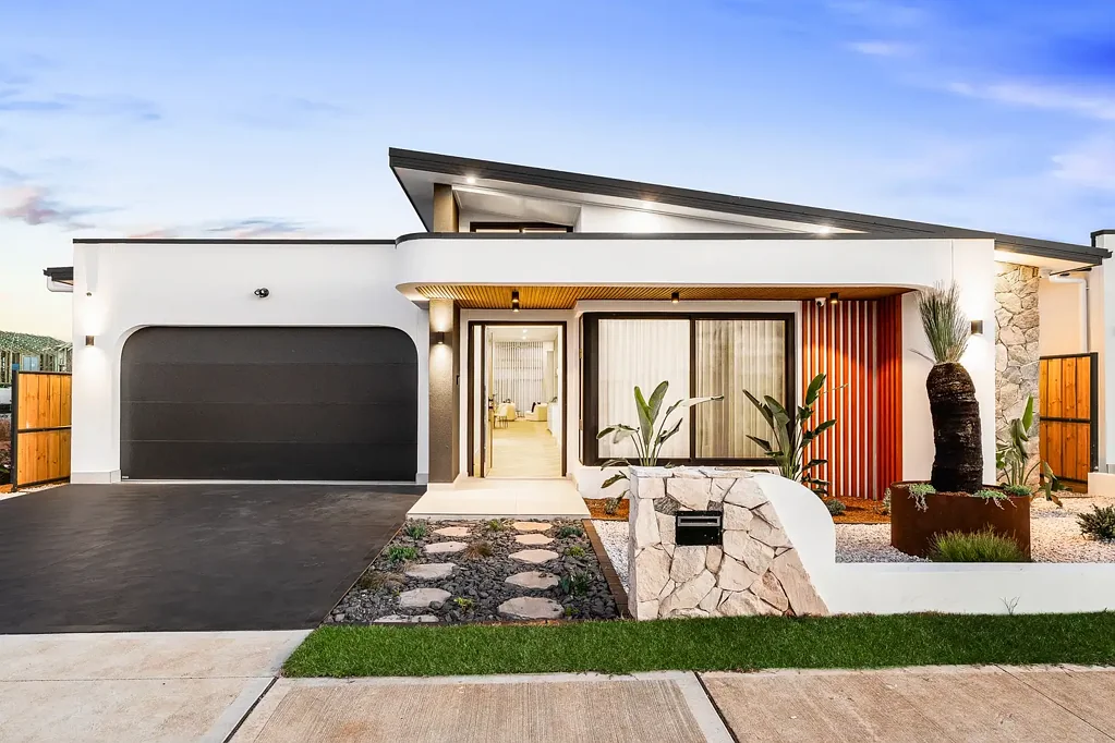 Box Hill 4Kwarto Architectural Sophistication Meets Modern Family Luxury!